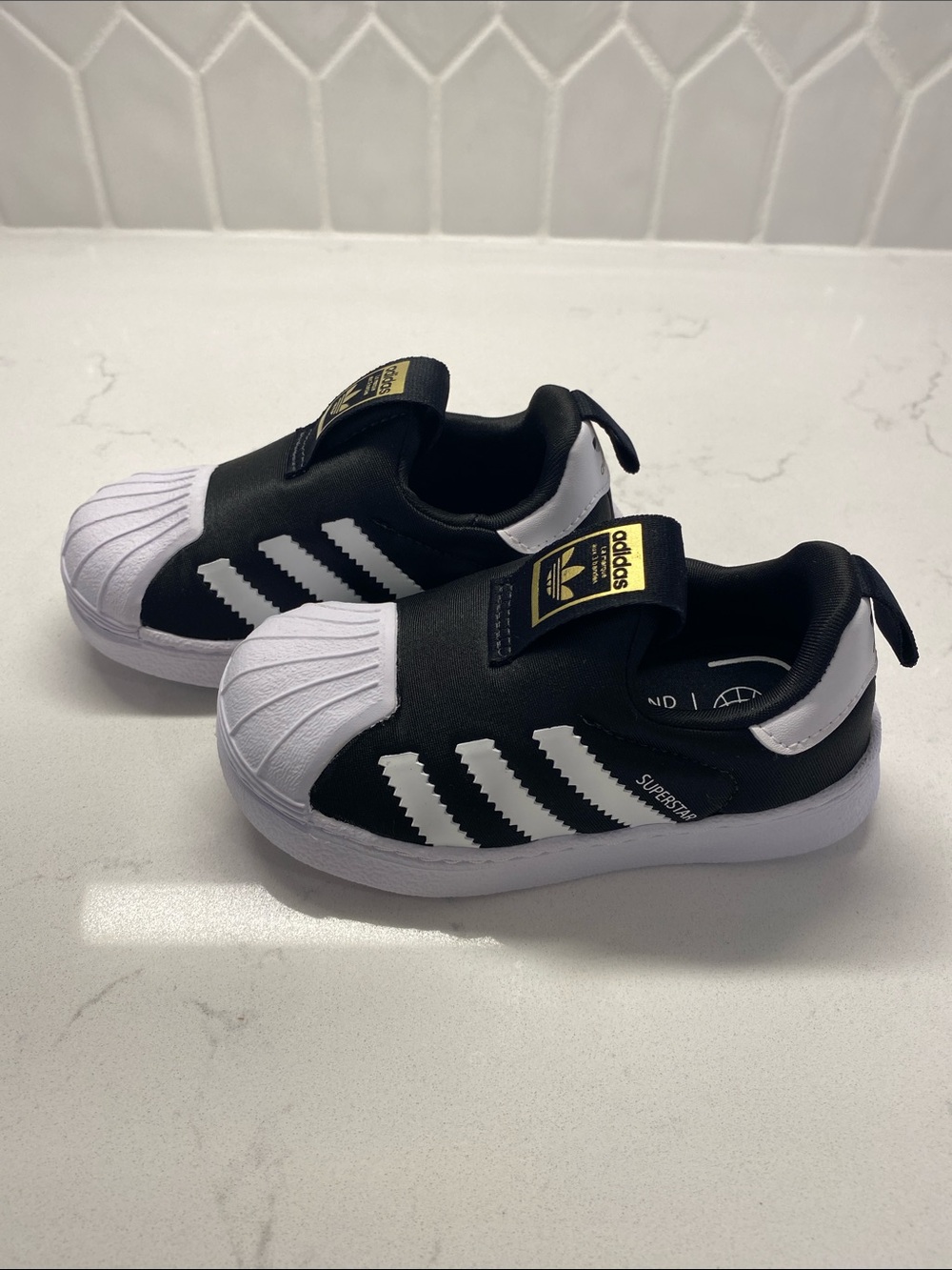 🆕 Adidas Slip On Black Shoes Fitfoam Ortholite Comfort Shoes Sz 6K BRAND NEW ✨